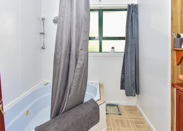  at 7 Wimpey Street, Mangere, Auckland