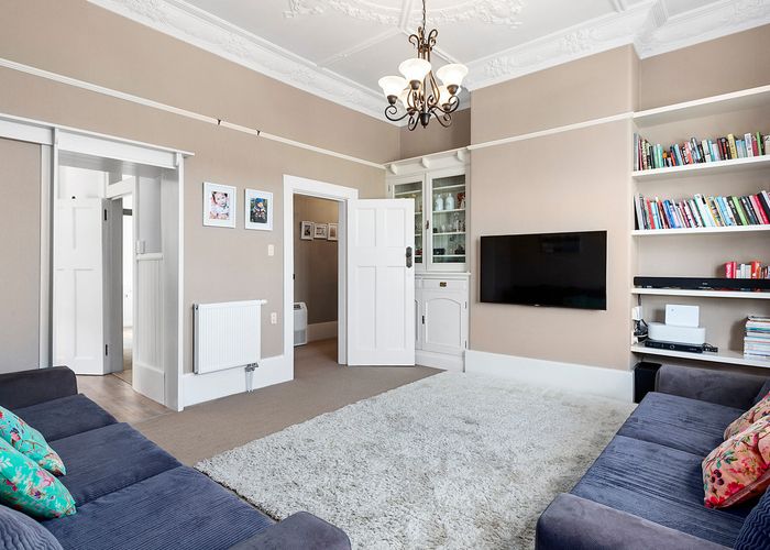  at 1 Granville Terrace, Belleknowes, Dunedin