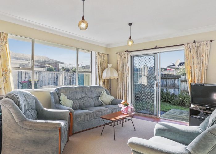  at 6/58 Wellington Street, Howick, Auckland