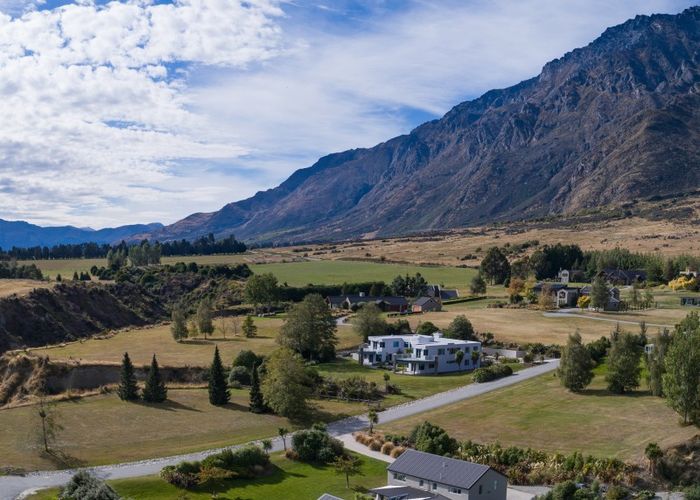  at 3 Bluff View Terrace, Drift Bay, Queenstown