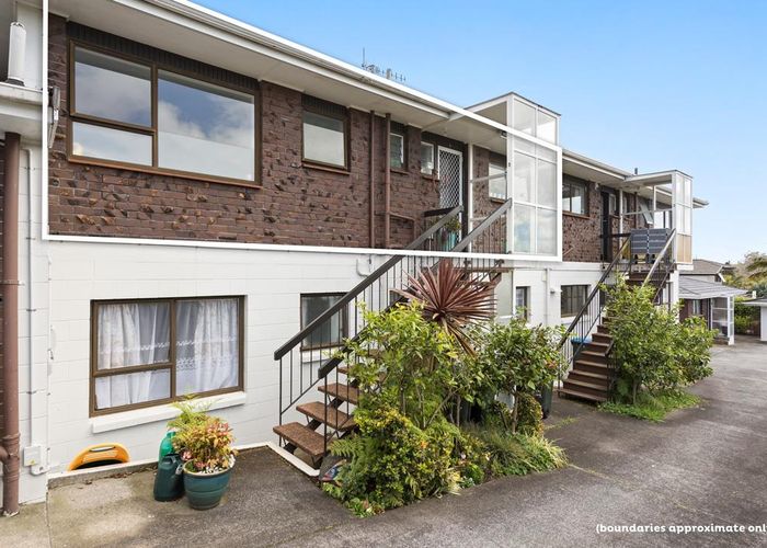  at 5/21 Burch Street, Mount Albert, Auckland