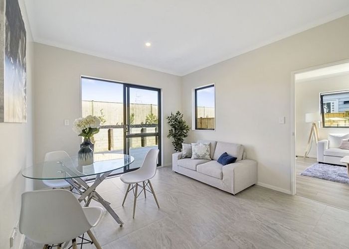  at 5 Eastfield Avenue, Flat Bush, Auckland