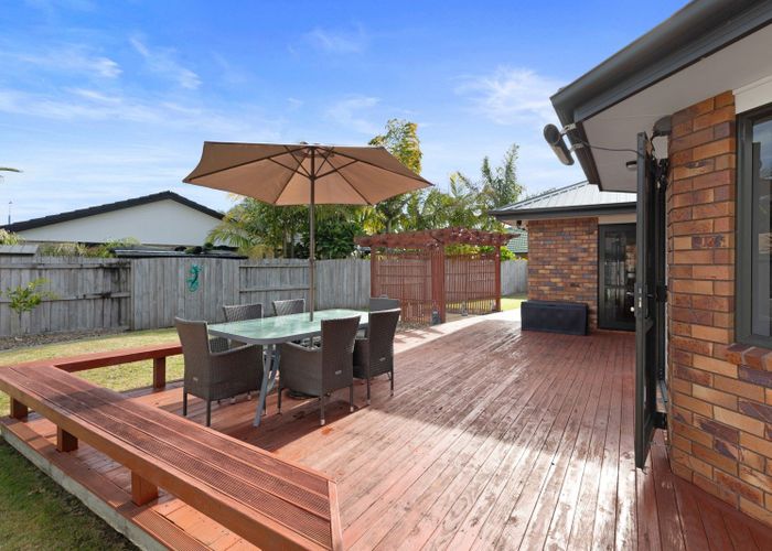  at 5 Lamia Grove, Papamoa Beach, Papamoa