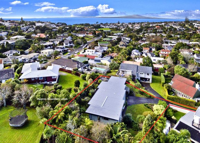  at 12 Prestige Place, Castor Bay, North Shore City, Auckland