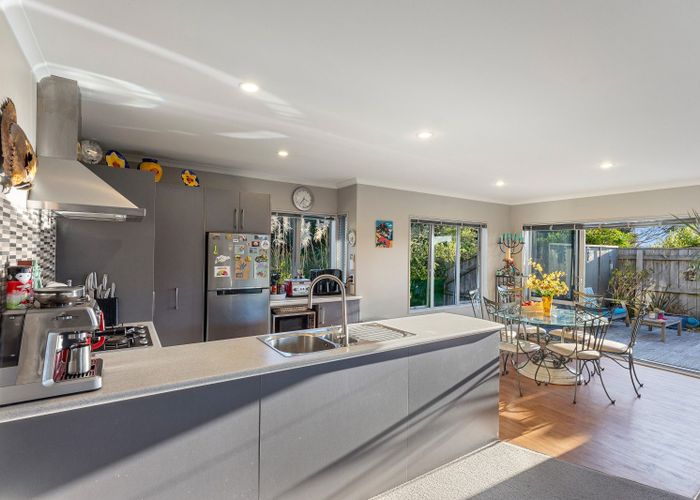  at 5 Byron Brown Place, Otaki Beach, Otaki