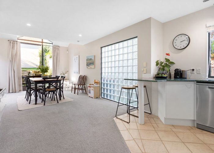  at 2/22 Rarangi Road, Saint Heliers, Auckland City, Auckland
