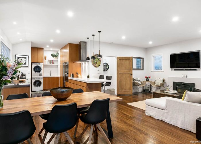  at 34 Kiwitea Street, Sandringham, Auckland