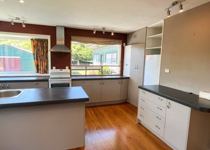  at 2 Shaftesbury Street, Avonhead, Christchurch City, Canterbury