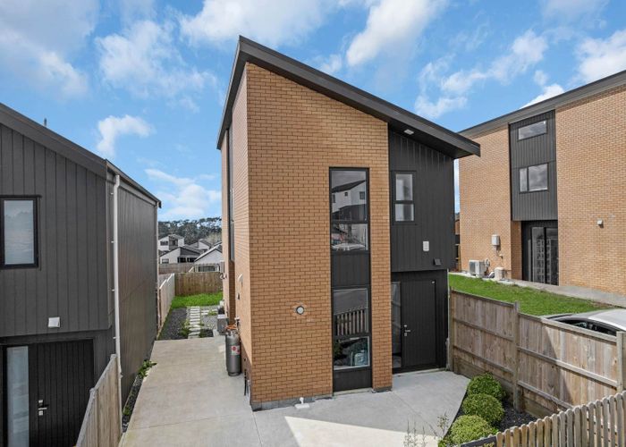  at 36 Puwha Street, Massey, Waitakere City, Auckland