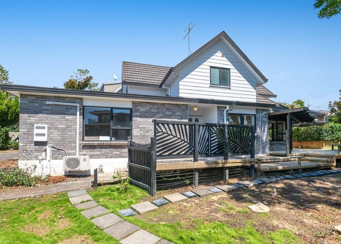  at 76 Unsworth Drive, Unsworth Heights, North Shore City, Auckland