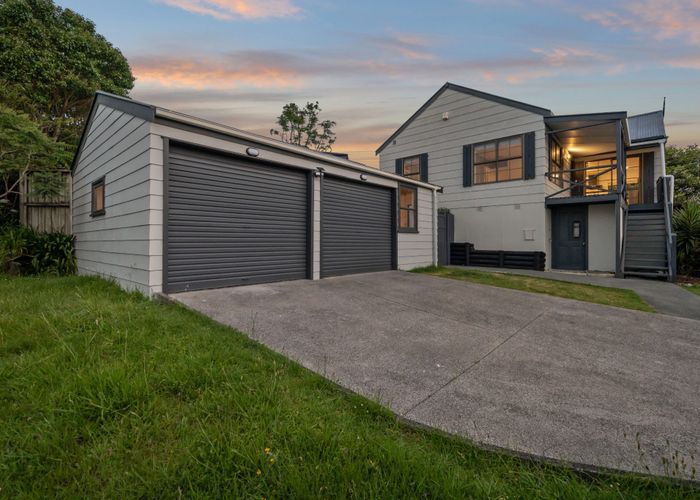  at 17 Palmetto Place, Goodwood Heights, Manukau City, Auckland