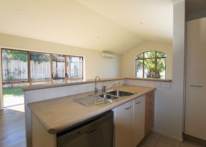  at 74 Riverton Drive, Randwick Park, Auckland