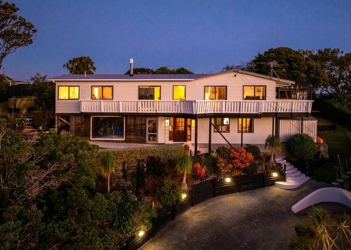  at 11 Fisher Street, Surfdale, Waiheke Island, Auckland
