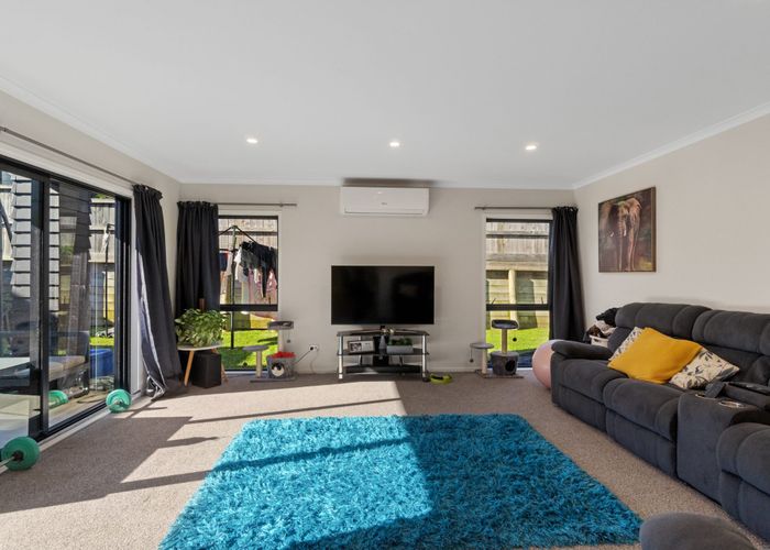  at 60 Featherstone Drive, Flagstaff, Hamilton