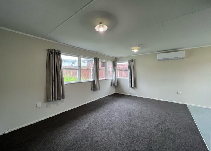  at 44 Blueberry Grove, Timberlea, Upper Hutt, Wellington