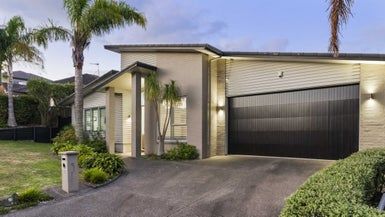  at 5 Chard Place, Flat Bush, Auckland