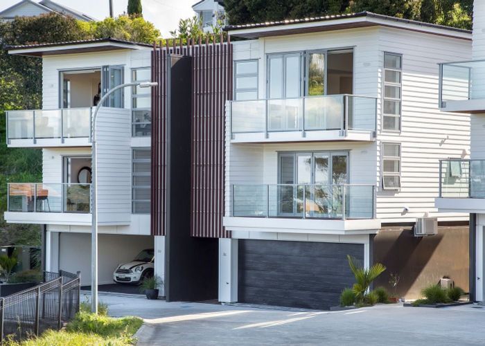  at 8B Huka Road, Birkenhead, North Shore City, Auckland