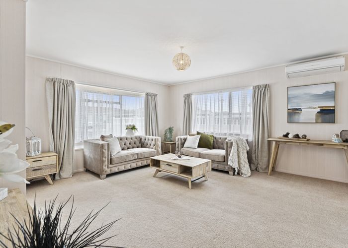  at 15A Edward Avenue, Orewa
