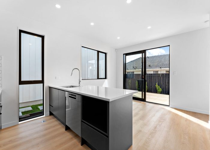  at 10B Serjeant Street, Henderson, Waitakere City, Auckland