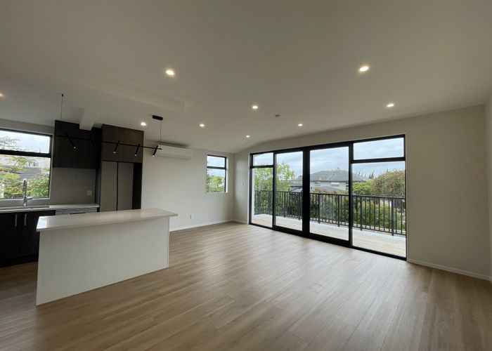  at 44 Montgomery Avenue, Belmont, Auckland
