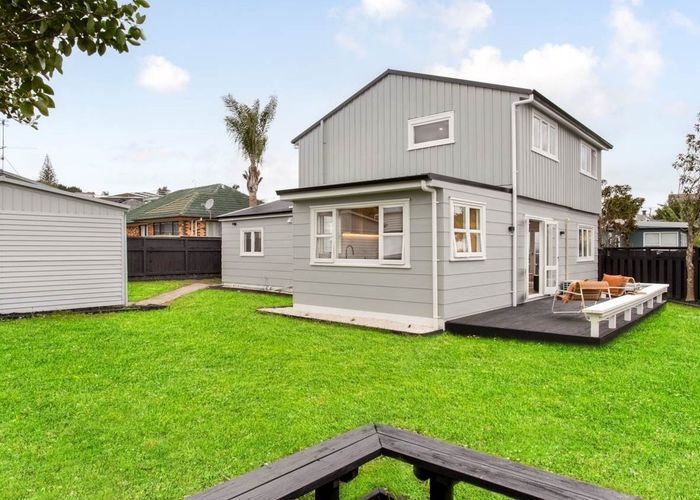  at 7B Victor Street, Avondale, Auckland