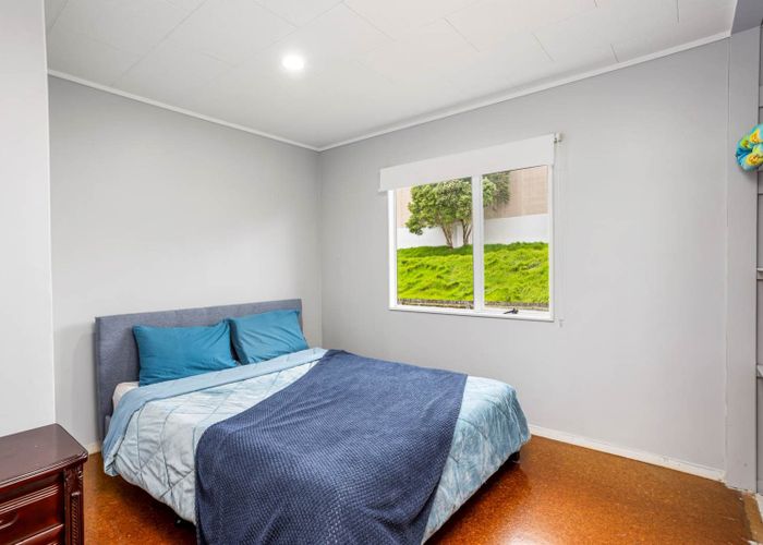  at 23 Meadowvale Rise, Titirangi, Waitakere City, Auckland
