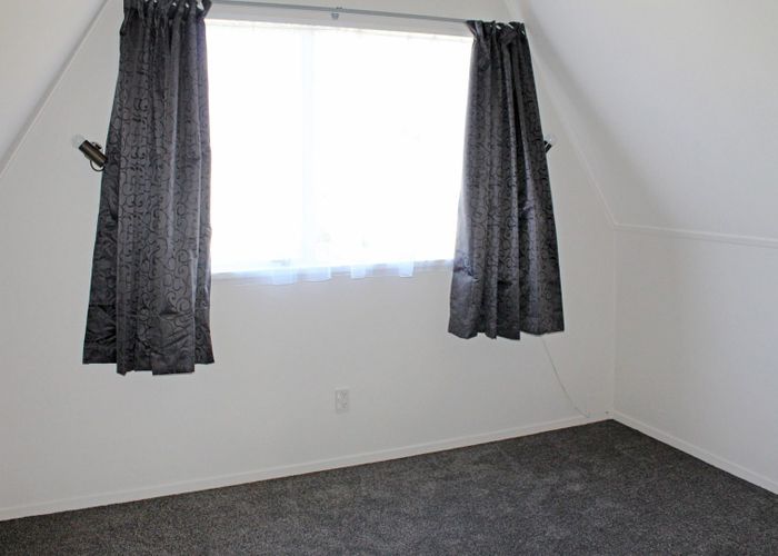 at 2 Seaforth Avenue, Milson, Palmerston North