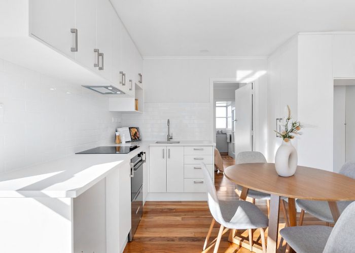  at 1/34 Evelyn, Hillcrest, North Shore City, Auckland