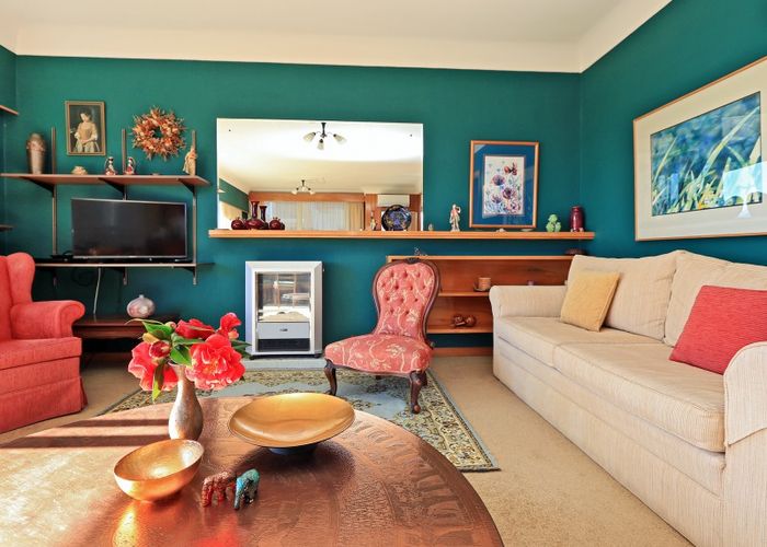  at 10 North Terrace, Westshore, Napier
