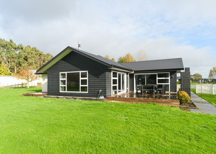  at 733 Stoney Creek Road, Bunnythorpe, Palmerston North