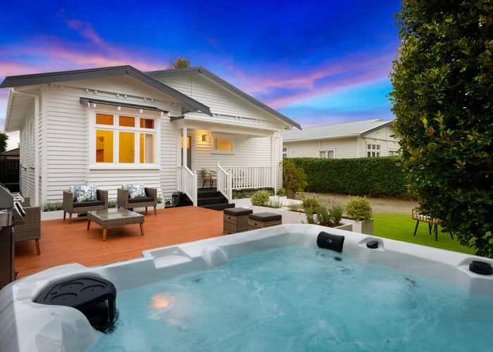  at 81 Hastie Avenue, Mangere Bridge, Manukau City, Auckland