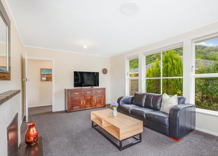  at 89 Rangituhi Crescent, Takapuwahia, Porirua, Wellington