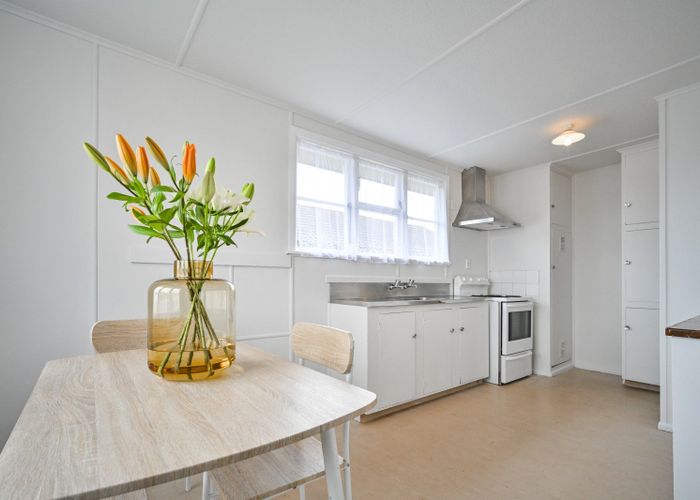  at 404 Montgomery Street, Raureka, Hastings