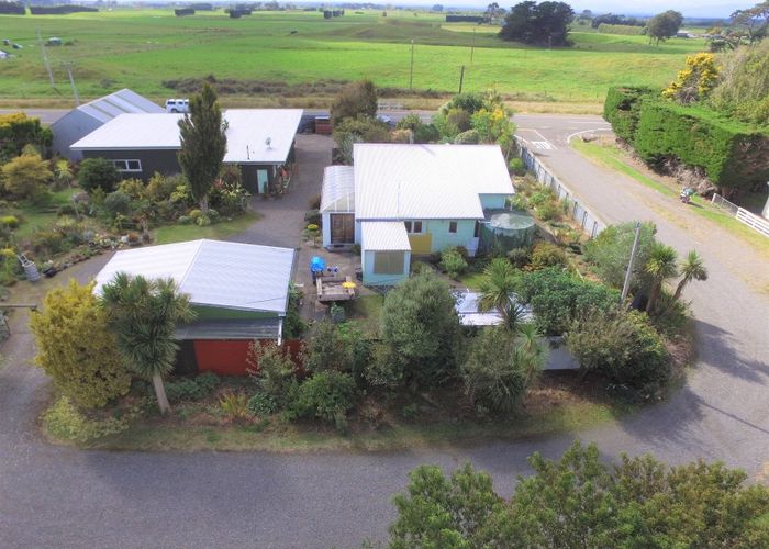  at 10 Te Awe Awe Road, Rangiotu, Palmerston North