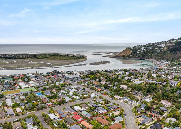  at 30 Challenger Lane, Redcliffs, Christchurch City, Canterbury