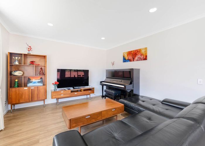  at 178 Botany Road, Botany Downs, Manukau City, Auckland