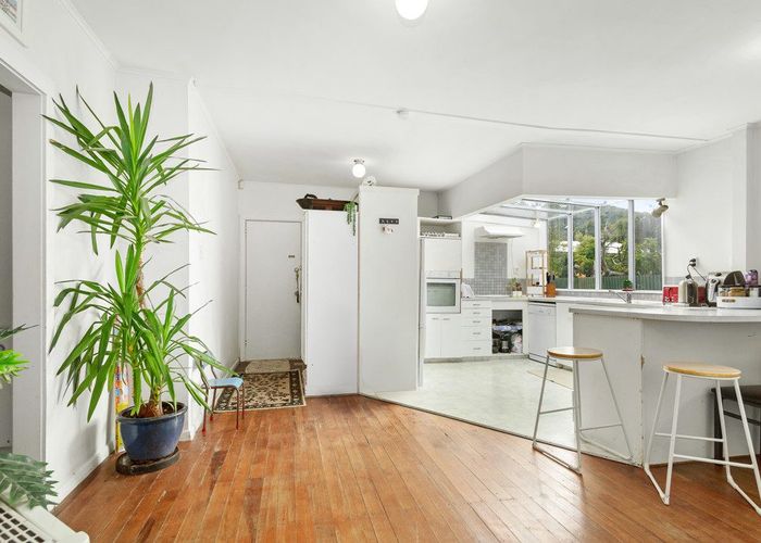  at 39 Hine Road, Wainuiomata, Lower Hutt, Wellington