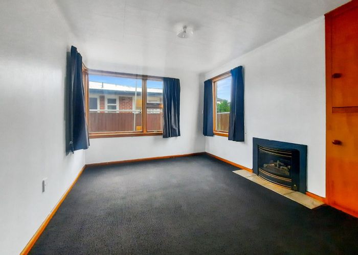  at 4 Oakdale Street, Avonhead, Christchurch City, Canterbury