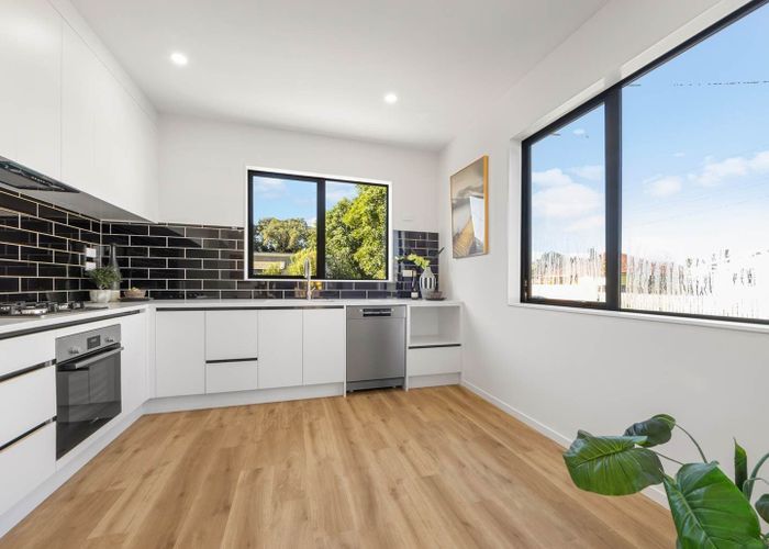  at 29 Harrington Road, Henderson, Waitakere City, Auckland