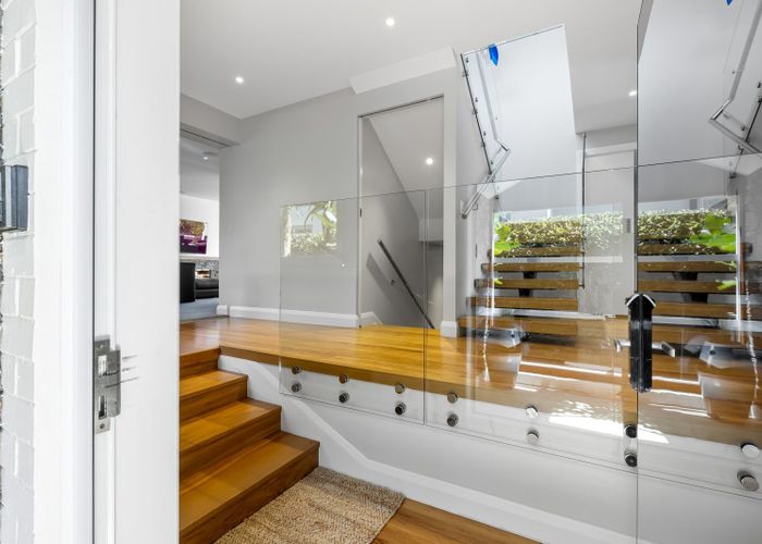  at 21a Castor Bay Road, Castor Bay, North Shore City, Auckland