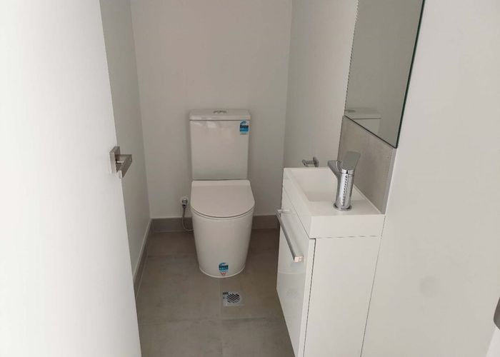  at 162A Barrack Road, Mount Wellington, Auckland City, Auckland