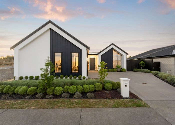  at 10 Te Rata Boulevard, Karaka, Franklin, Auckland