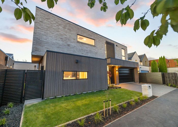  at 35 Clare Road, Merivale, Christchurch City, Canterbury