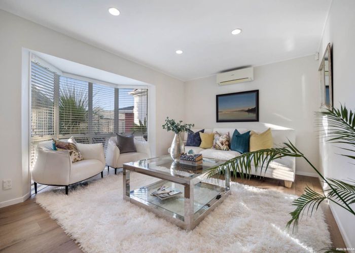  at 14B Kallaroo Place, Botany Downs, Manukau City, Auckland