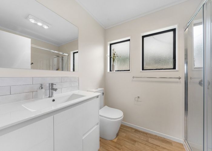  at 6 Melia Grove, Goodwood Heights, Manukau City, Auckland