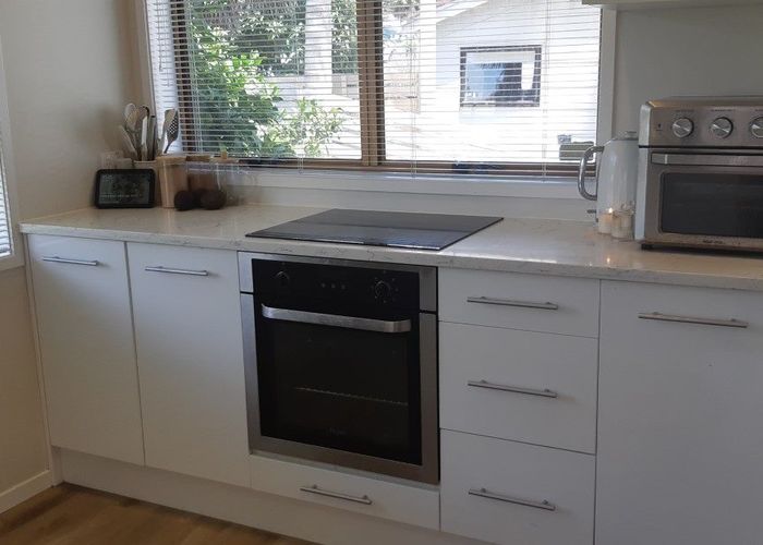  at 1/32 Shanaway Rise, Hillcrest, North Shore City, Auckland
