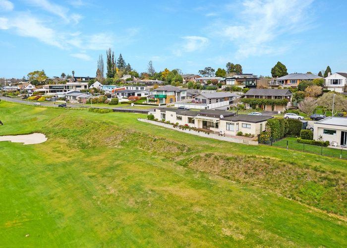  at 50 St Andrews Terrace, Saint Andrews, Hamilton, Waikato