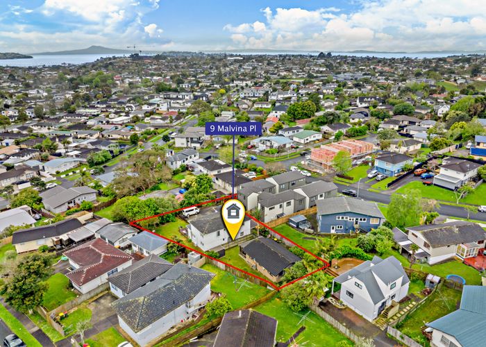  at 9 & 9A Malvina Place, Bucklands Beach, Manukau City, Auckland