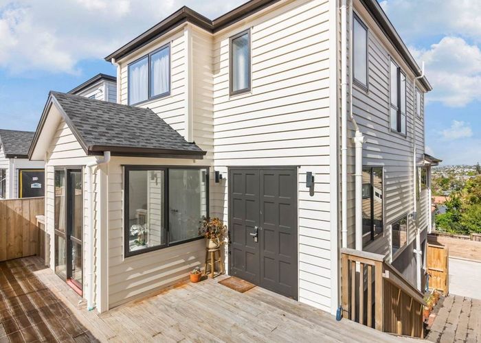  at 3B Kenmure Avenue, Forrest Hill, Auckland