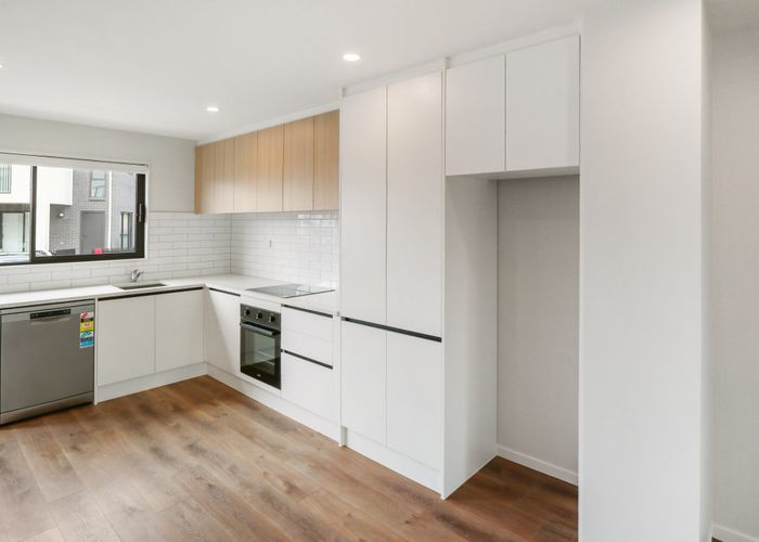  at 22 Whai Hua Lane, Mangere Bridge, Manukau City, Auckland